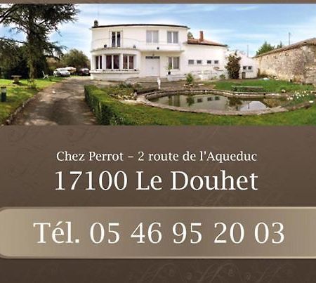 Gite De L'Aqueduc Le Douhet ภายนอก รูปภาพ